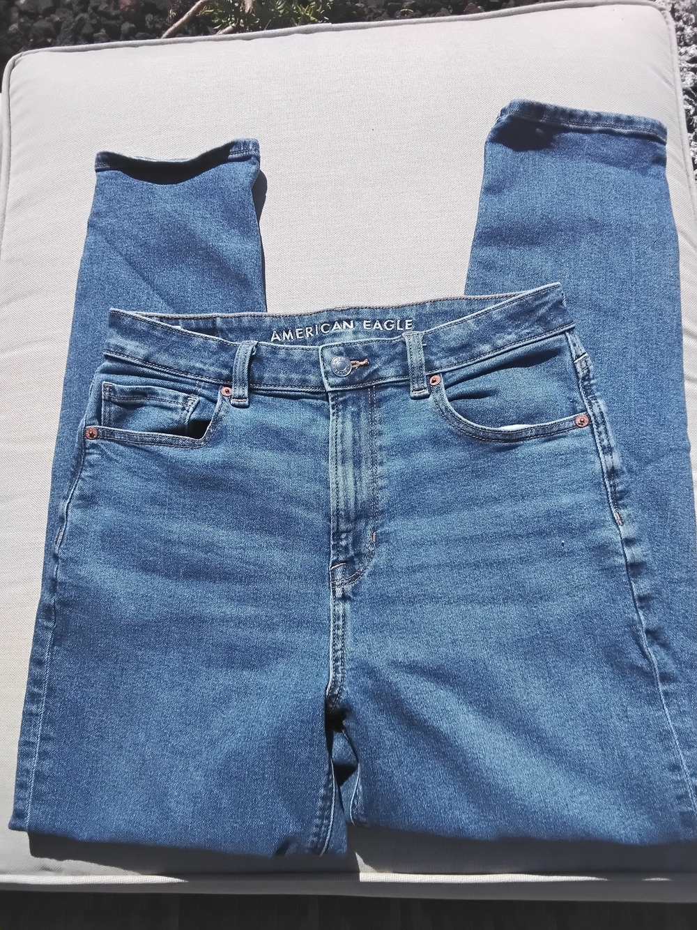 American Eagle Outfitters Women's High-Rise Blue Jeans